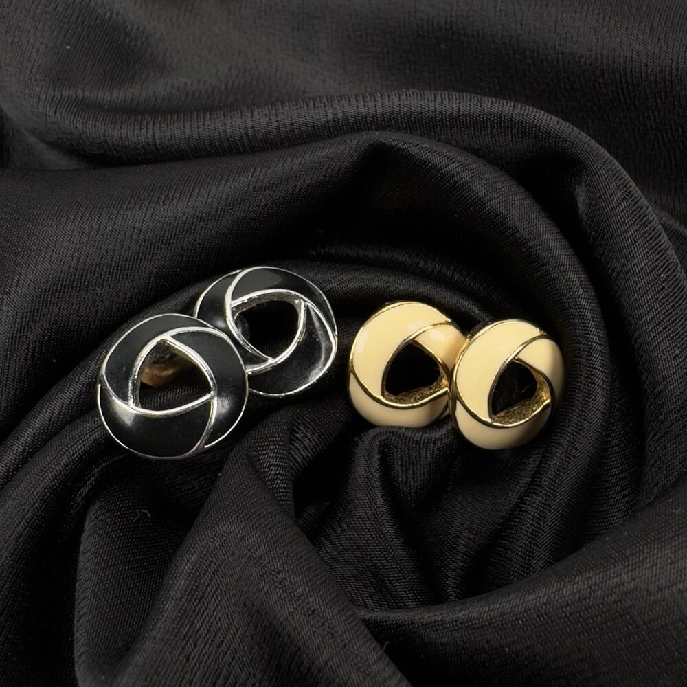 Set of 2 Vintage Tafari Signed Stud Earrings Cream/Gold Black/Silver Women's